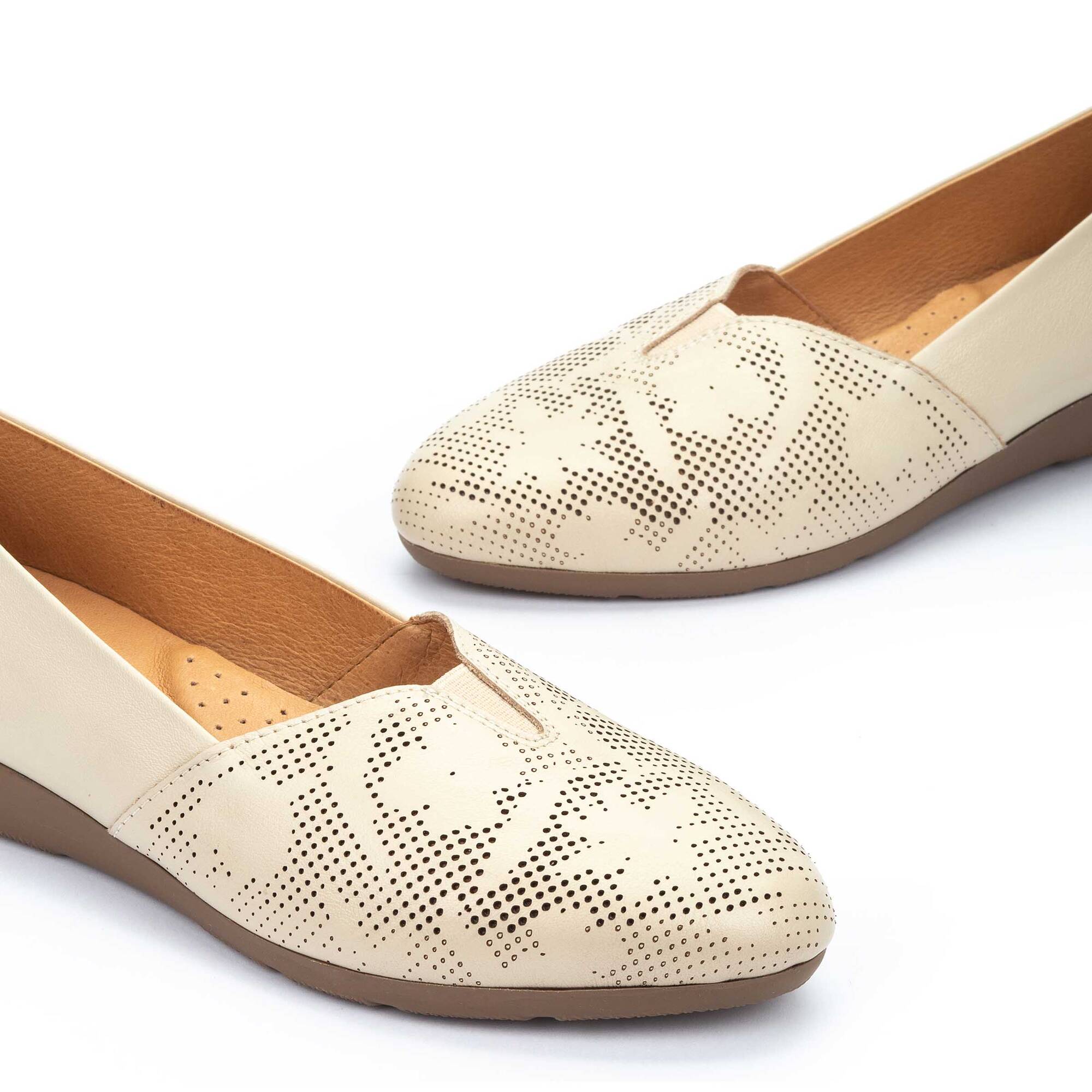 Ballet flats | ALEDO W3U-5655, MARFIL, large image number 60-W3U-5655_807_Pikolinos_ALEDO_MARFIL_full.jpg | null