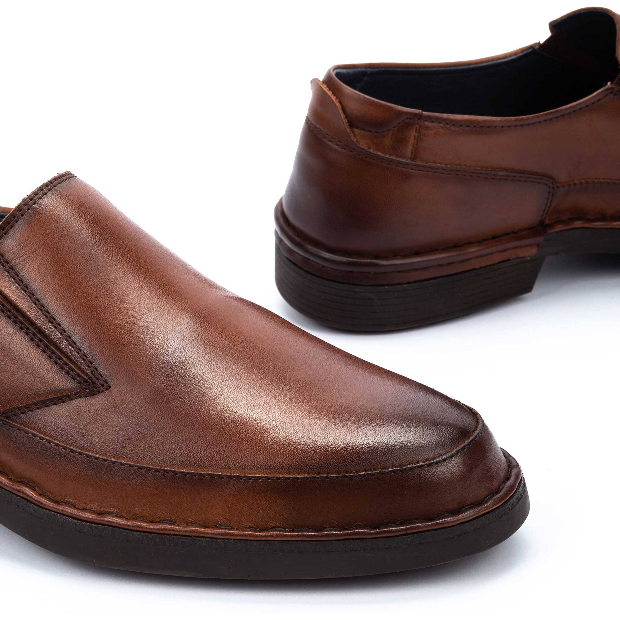 Pikolinos men's loafers best sale