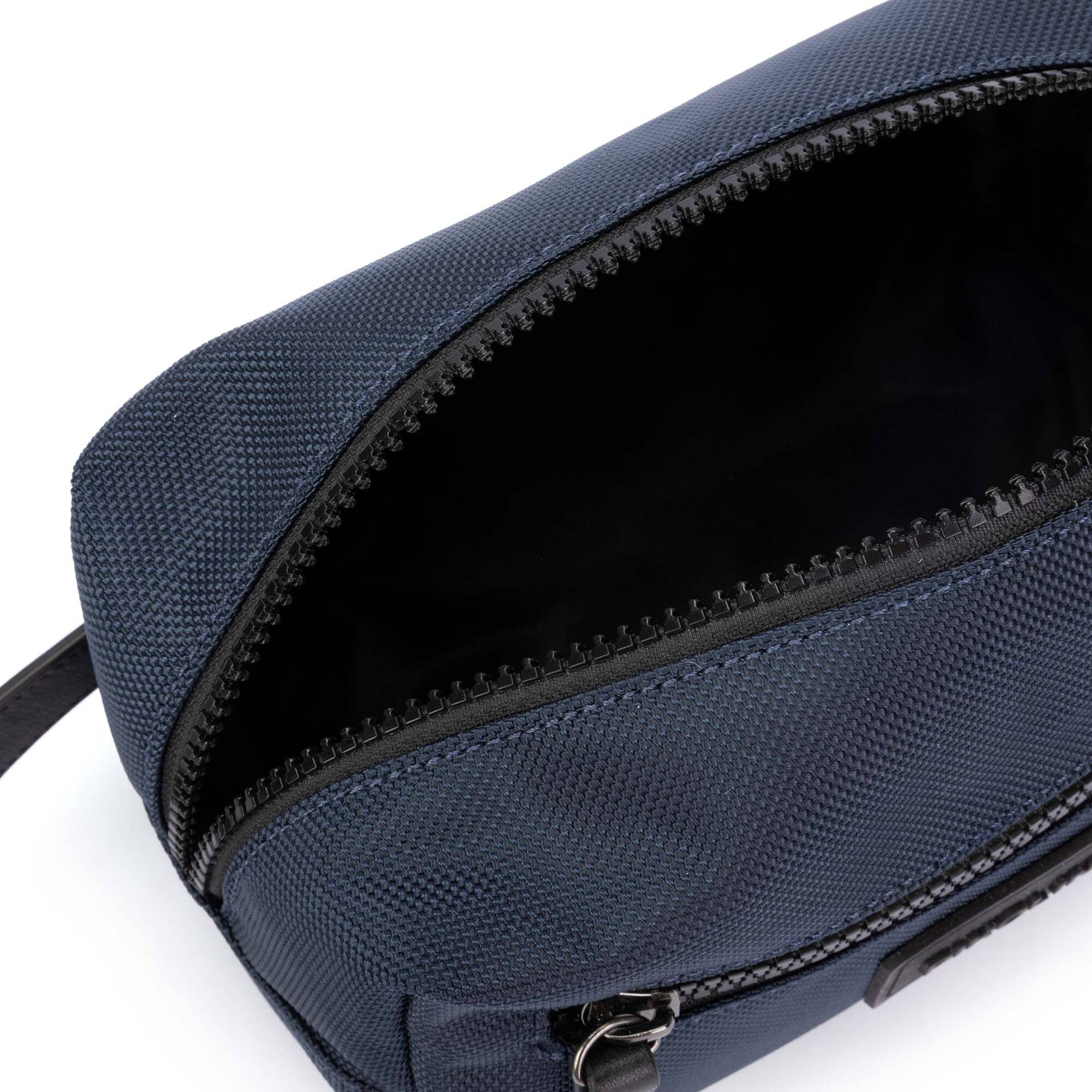 null | OLITE MAC-TB02, NAVY, large image number 100-MAC-TB02_322_Pikolinos_OLITE_NAVY_full.jpg | null