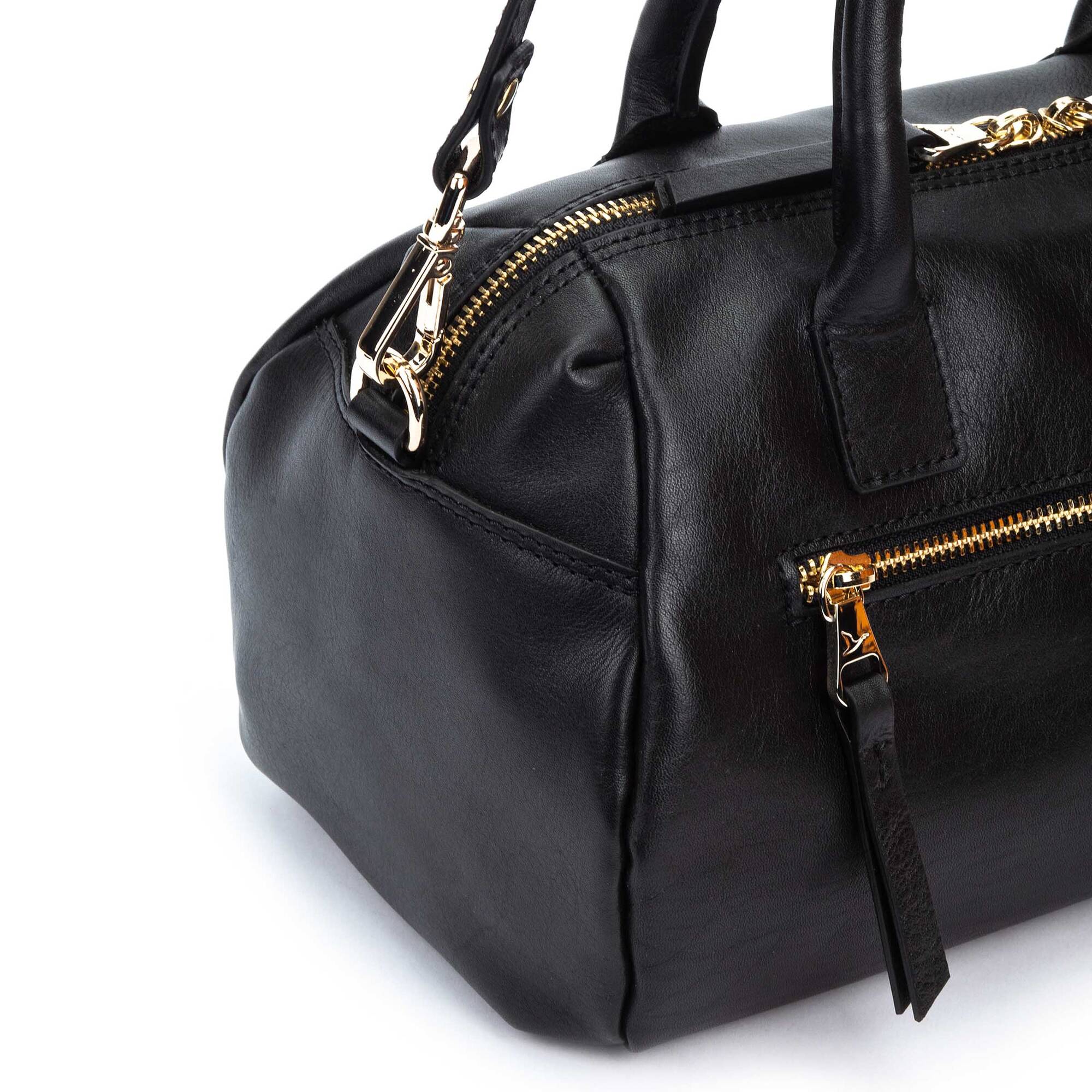 null | ARES WHA-426C1, BLACK, large image number 60-WHA-426C1_000_Pikolinos_ARES_BLACK_full.jpg | null