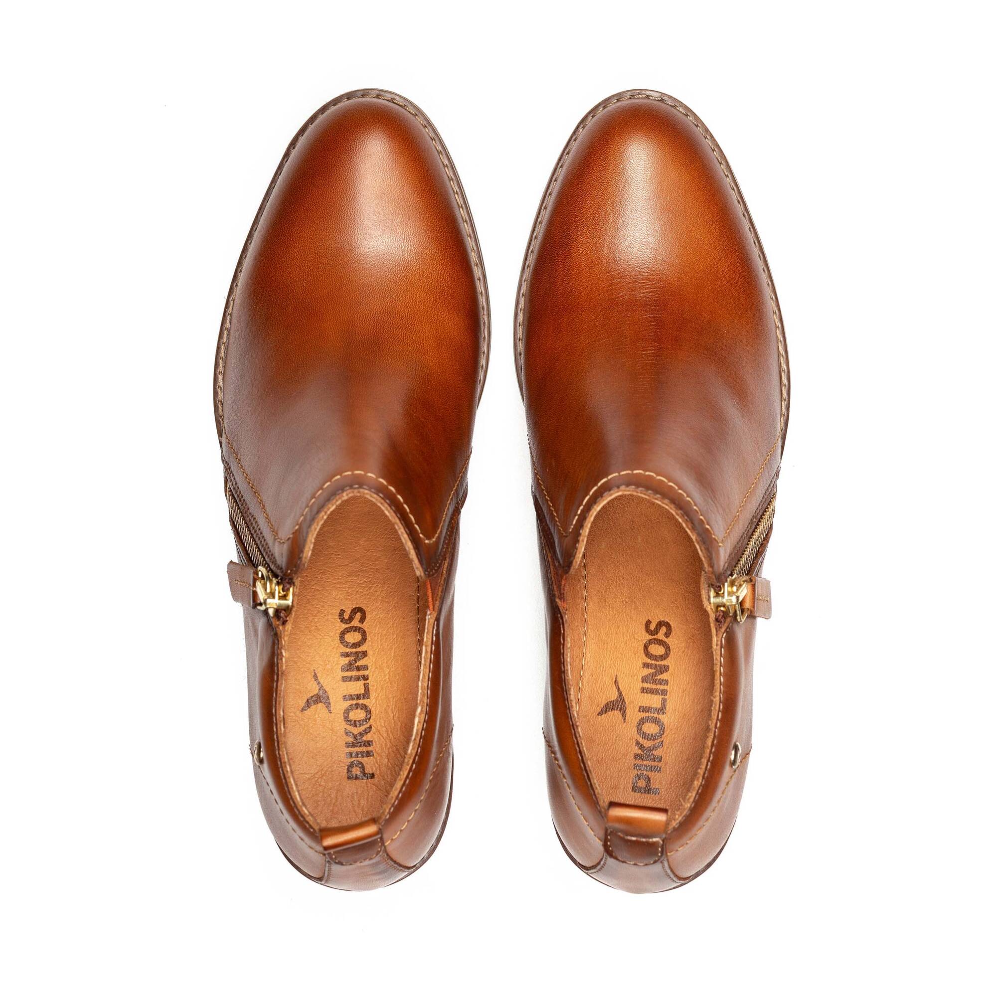 Abotinados | LLANES W7H-7563, BRANDY, large image number 100-W7H-7563_250_Pikolinos_LLANES_BRANDY_full.jpg | null