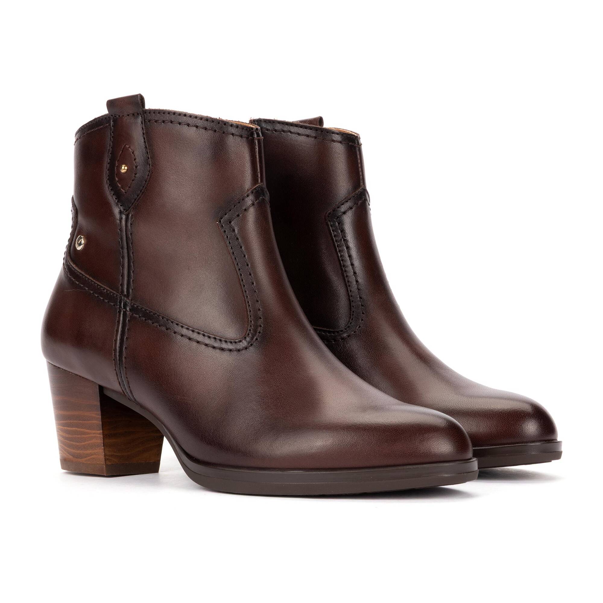 Heeled ankle boots | ZAMORA W0E-8731, CAOBA, large image number 20-W0E-8731_130_Pikolinos_ZAMORA_CAOBA_full.jpg | null