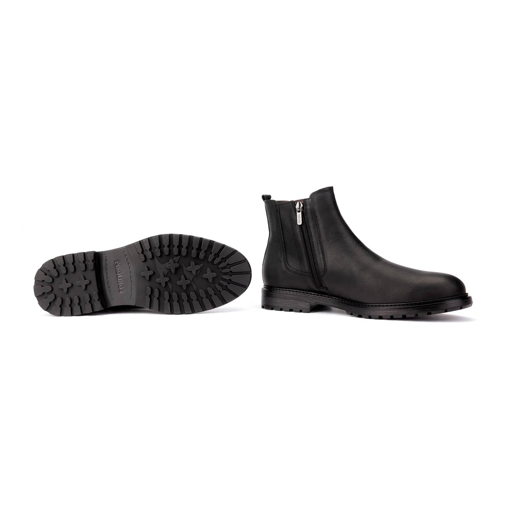 Bottes et bottines | ANCARES M8P-8227PN, BLACK, large image number 70-M8P-8227PN_000_Pikolinos_ANCARES_BLACK_full.jpg | null