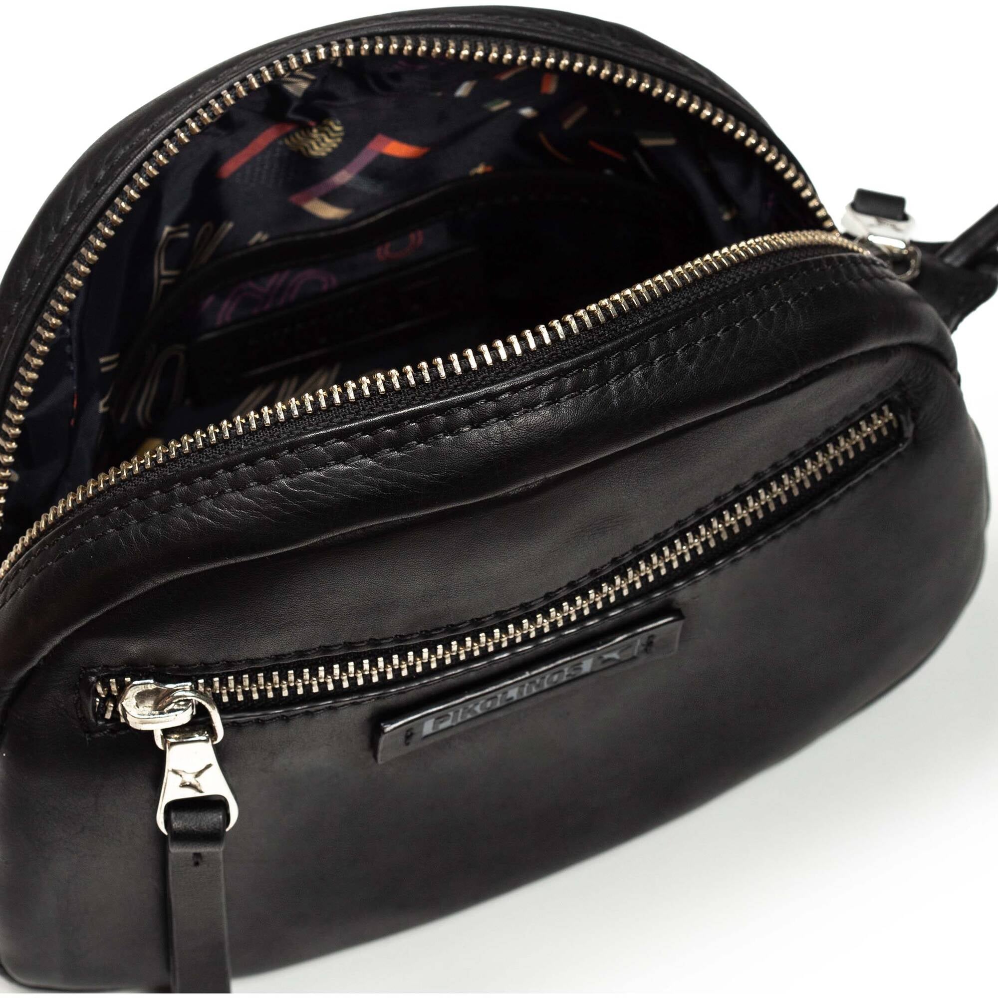 null | DURANGO WHA-1088, BLACK, large image number 100-WHA-1088_000_Pikolinos_DURANGO_BLACK_full.jpg | null