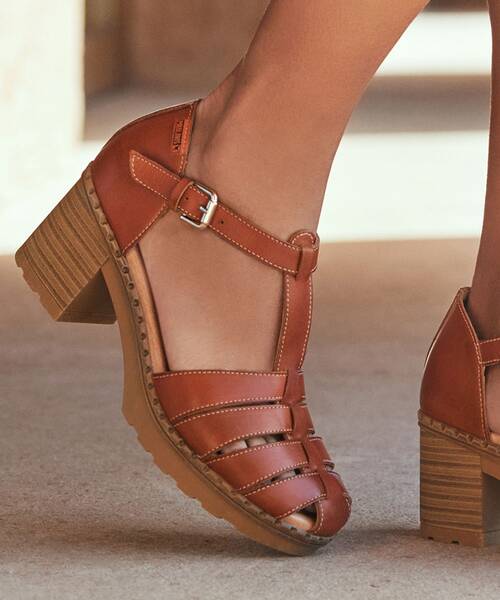 Sandals and Mules | CANARIAS W8W-1873 | BRICK | Pikolinos