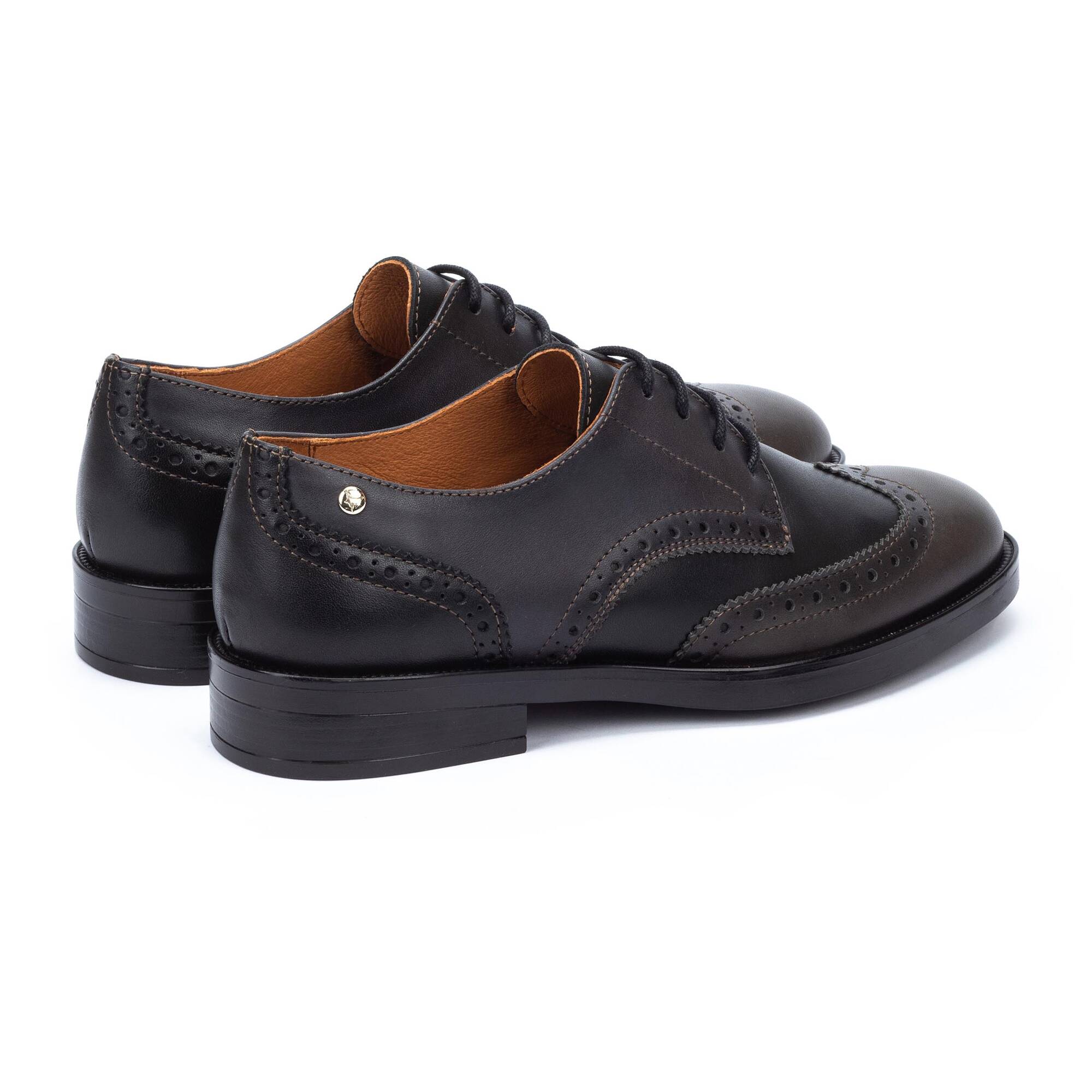 Flats | PUERTOLLANO W3C-4868C1, LEAD, large image number 30-W3C-4868C1_058_Pikolinos_PUERTOLLANO_LEAD_full.jpg | null