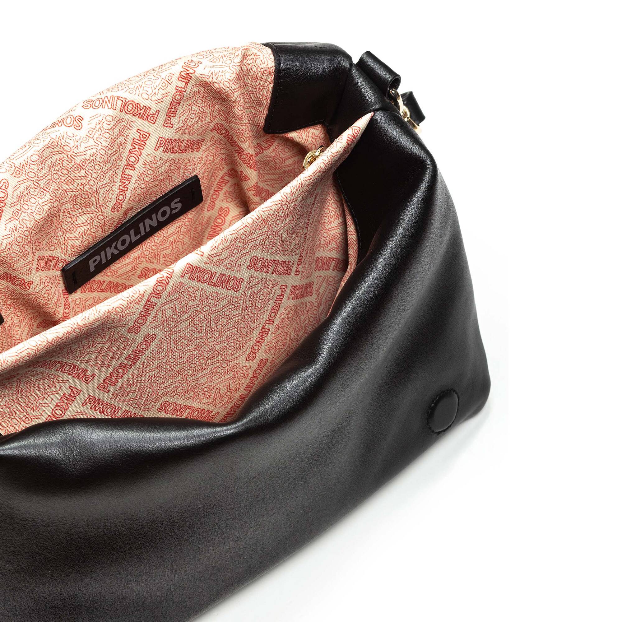 null | PAU WHA-1113C1, BLACK, large image number 100-WHA-1113C1_000_Pikolinos_PAU_BLACK_full.jpg | null