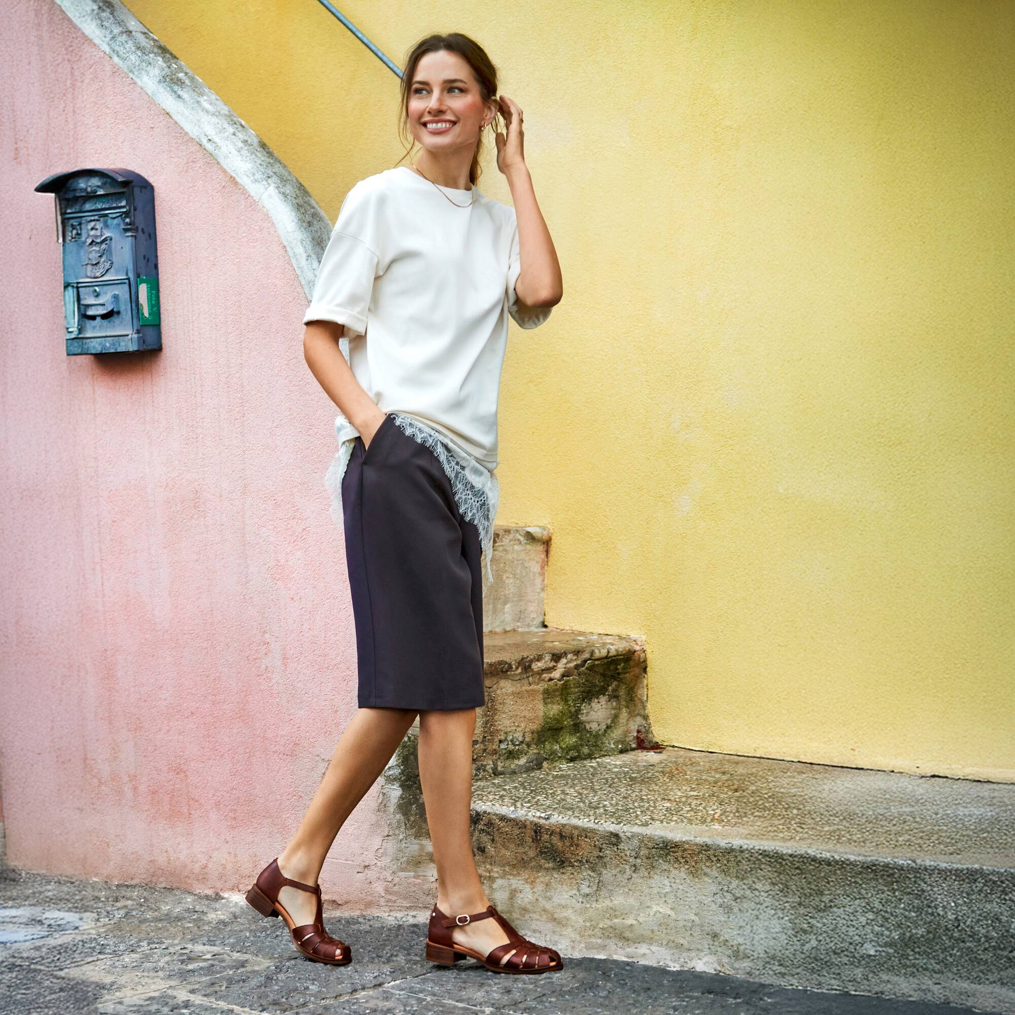 Semi abierto | VALENCIA W7D-1835, CUERO, large image number 91-W7D-1835_202_Pikolinos_VALENCIA_CUERO_full.jpg | null