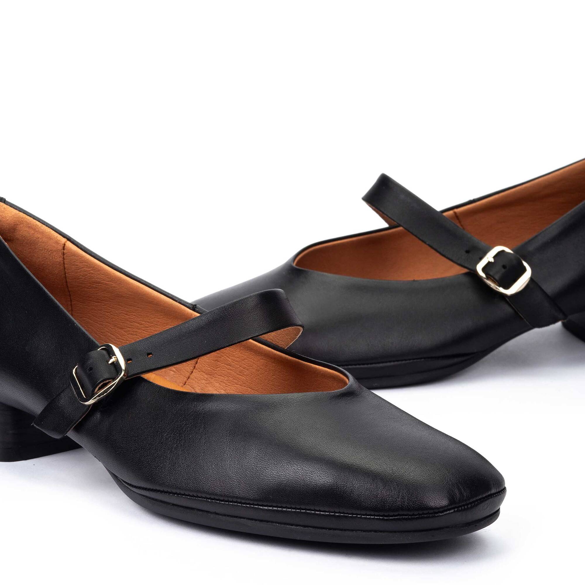 Heels | UBEDA HAW2N-5592, BLACK, large image number 60-HAW2N-5592_000_Pikolinos_UBEDA_BLACK_full.jpg | null