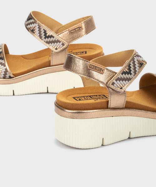 Wedges and platforms | GOMERA W0K-0608CL | CHAMPAGNE | Pikolinos