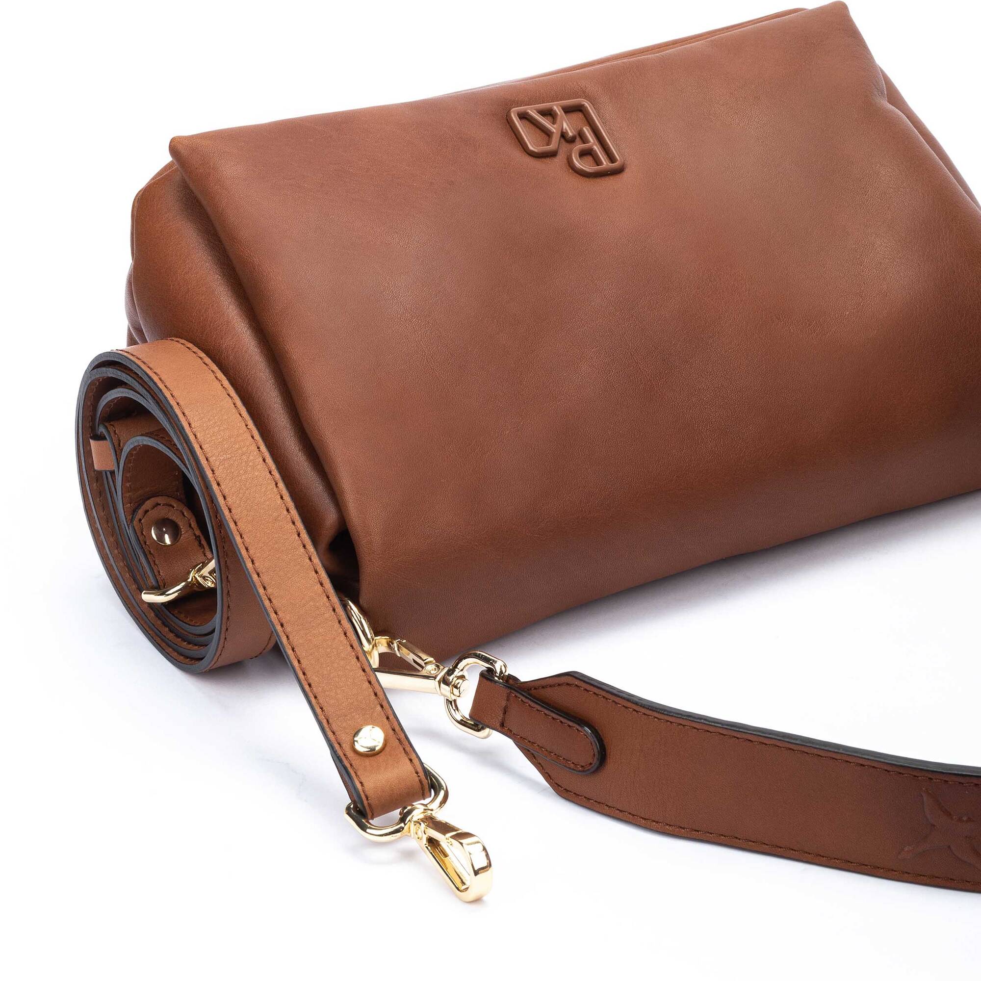 null | PAU WHA-1113, CUERO, large image number 60-WHA-1113_202_Pikolinos_PAU_CUERO_full.jpg | null