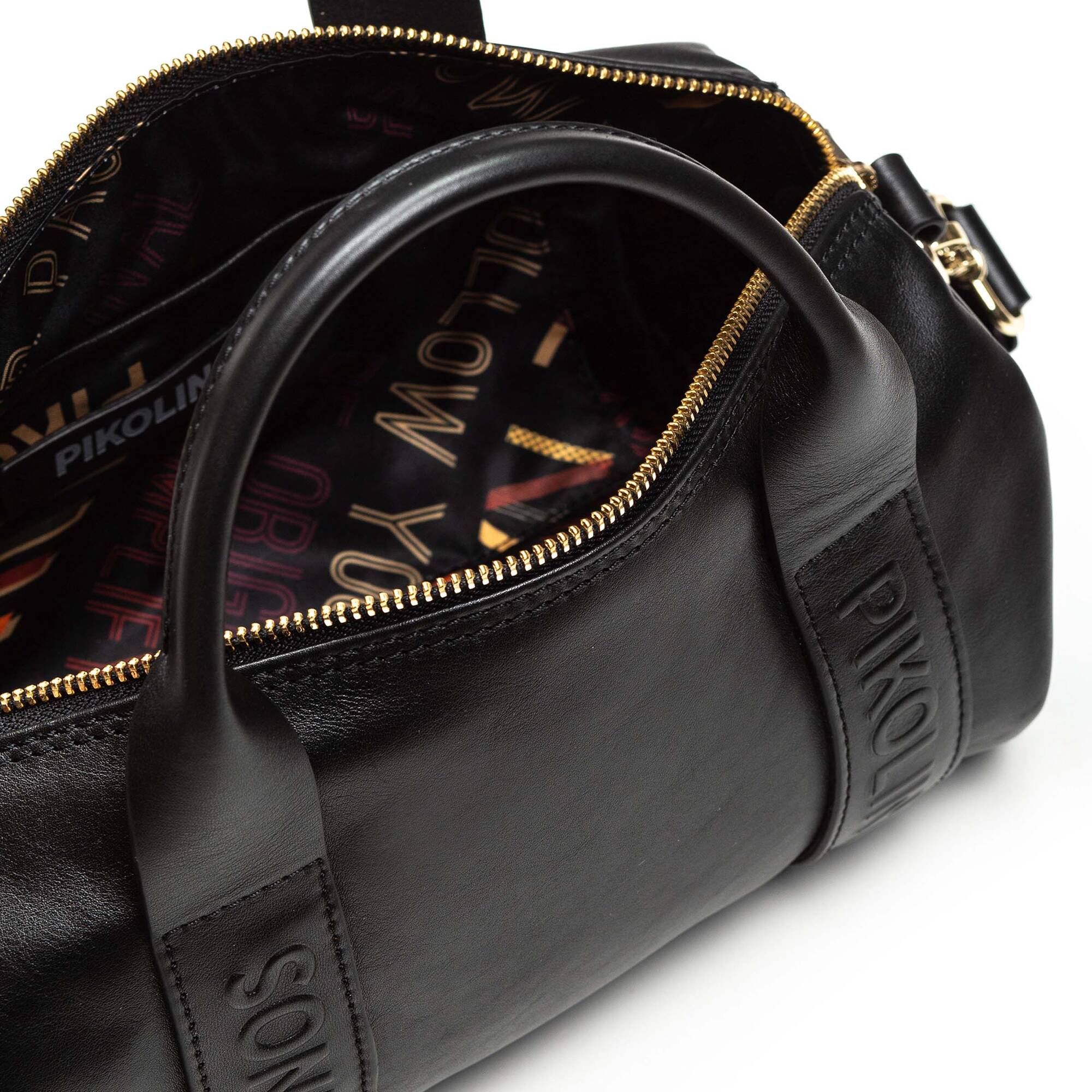 null | ALCUDIA WHA-427, BLACK, large image number 100-WHA-427_000_Pikolinos_ALCUDIA_BLACK_full.jpg | null