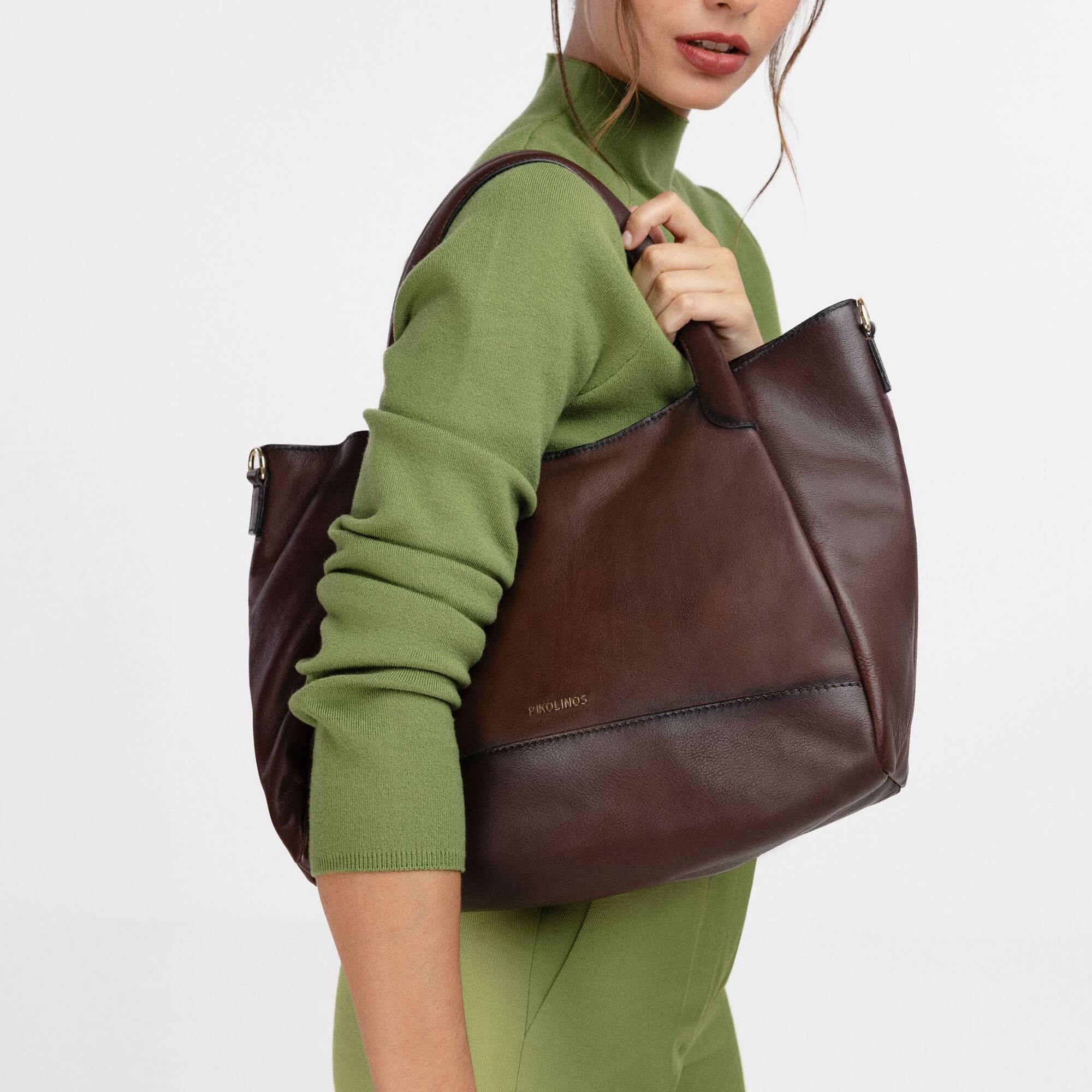 null | ARES WHA-373C1, CAOBA, large image number 90-WHA-373C1_130_Pikolinos_ARES_CAOBA_full.jpg | null