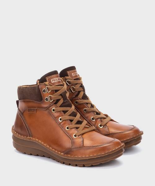 Pikolinos lisboa boot best sale