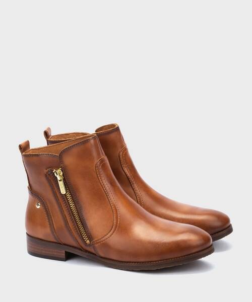 OUTLET Women s Leather Shoes Pikolinos Online Store