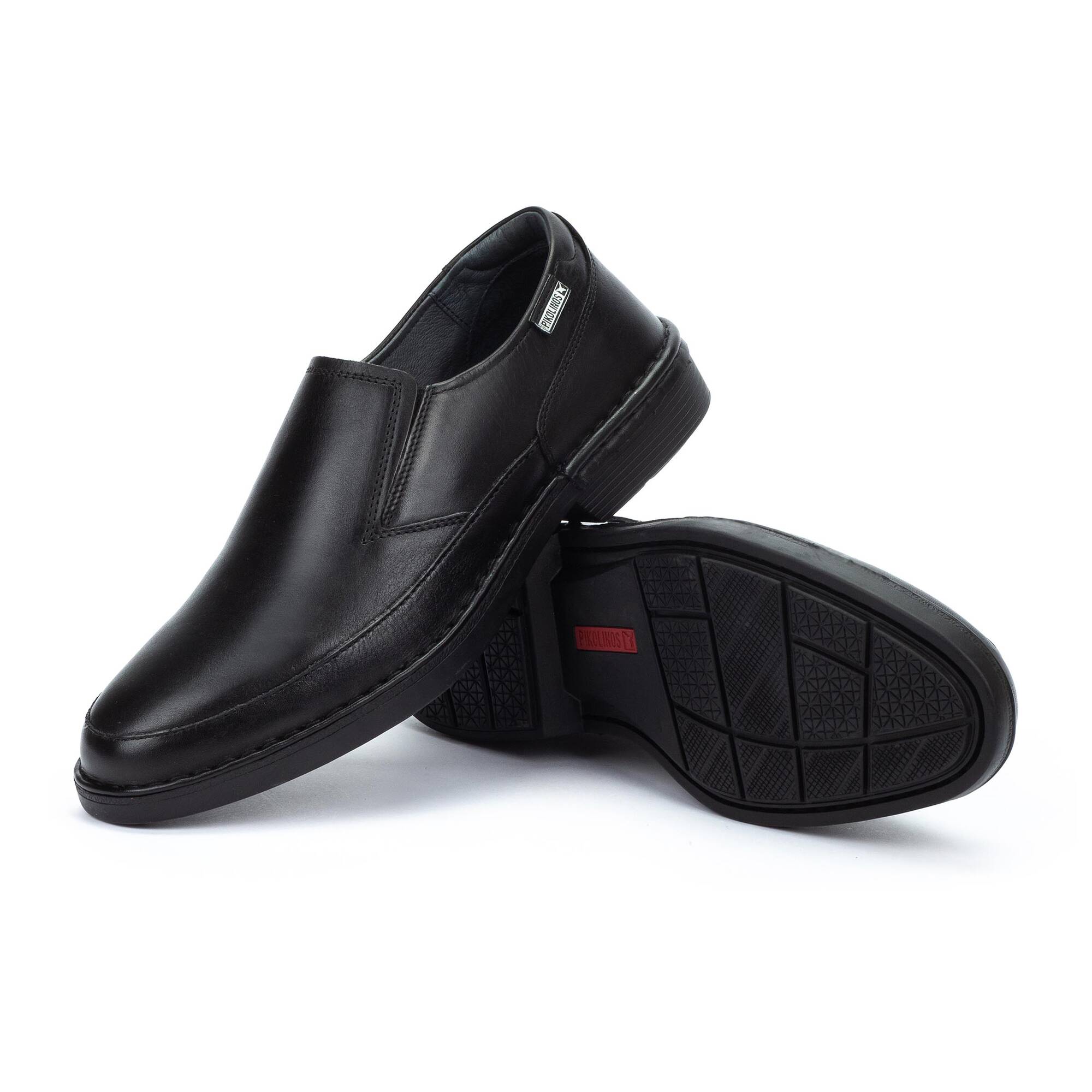 Pikolinos men's loafers store
