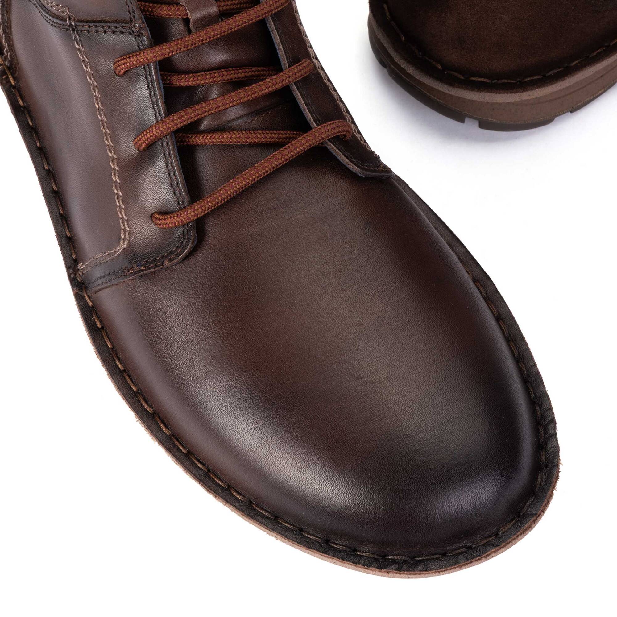 Boots | BAEZA M2T-8066C1, OLMO, large image number 60-M2T-8066C1_113_Pikolinos_BAEZA_OLMO_full.jpg | null