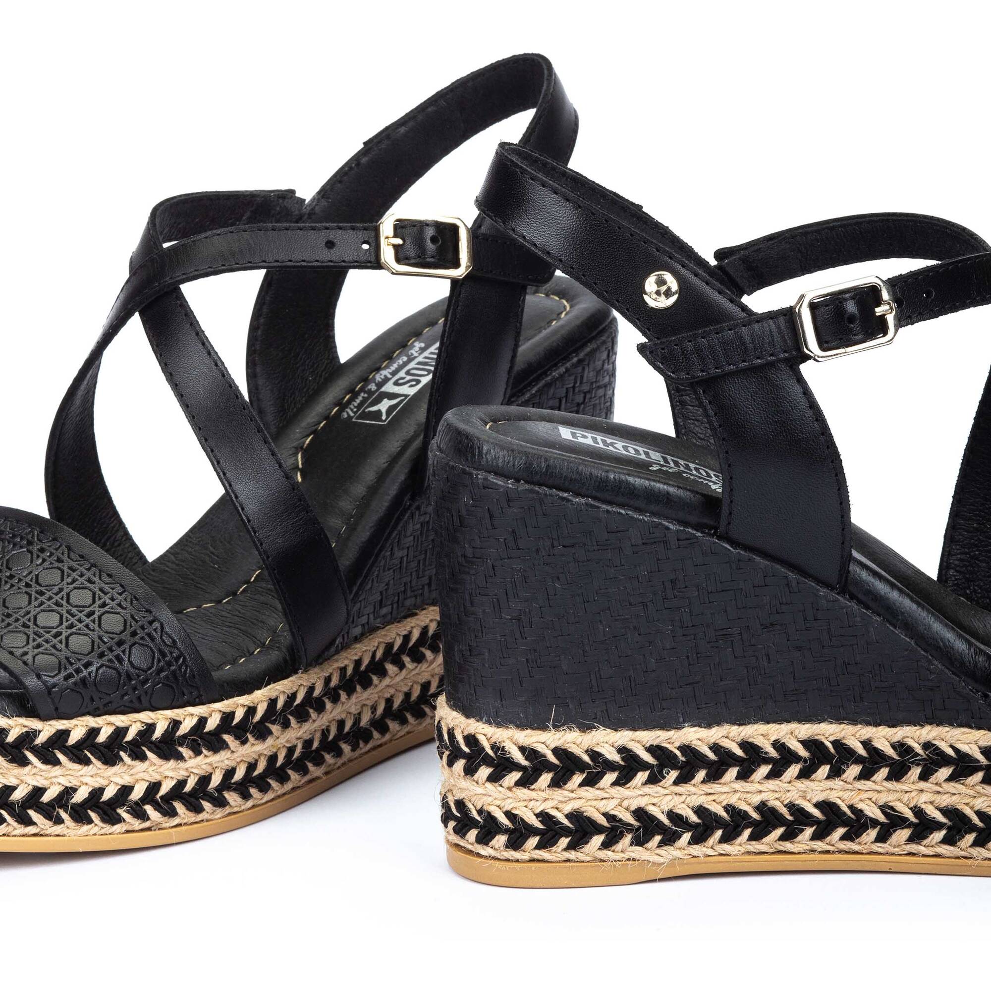 Comfy black wedges online
