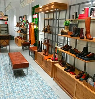Torbellino Almacén líder Zapatos y Complementos de Piel | Pikolinos Tienda Online Oficial